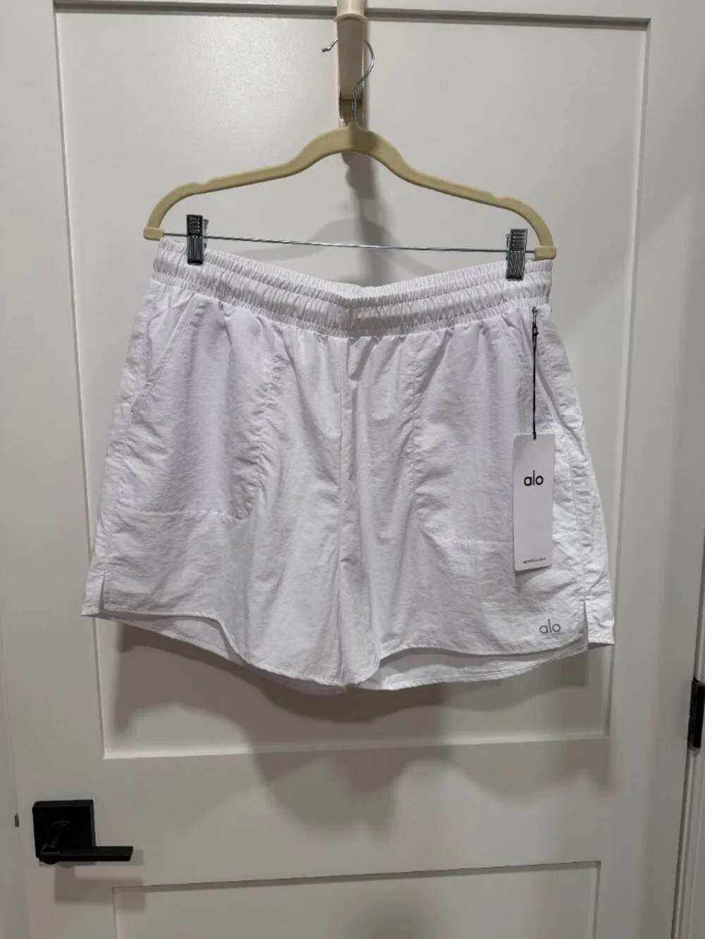 Alo ALumni Shorts - White